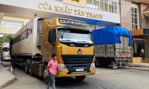 Thông quan qua các cửa khẩu tỉnh Lạng Sơn tăng 30%