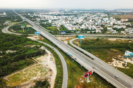 Năm 2025 hoàn thành mở rộng cao tốc TP Hồ Chí Minh – Long Thành 