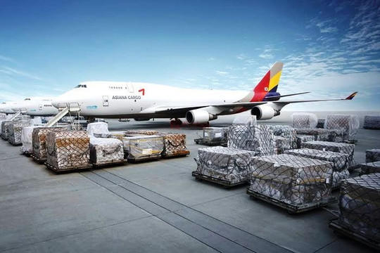 Nhu cầu vận chuyển hàng hóa bằng đường hàng không quốc tế châu Á suy giảm