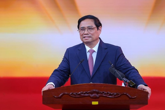 Thủ tướng dự lễ kỷ niệm ngày Doanh nhân Việt Nam và tôn vinh Doanh nhân Việt Nam tiêu biểu