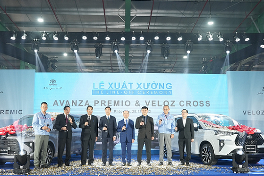 Toyota Việt Nam xuất xưởng mẫu xe Veloz Cross và Avanza Premio