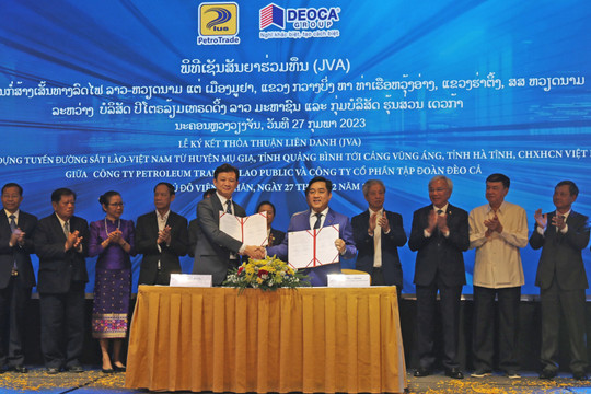 Ký Thoả thuận liên danh xây dựng tuyến đường sắt Việt - Lào