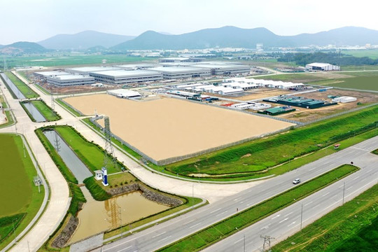 Foxconn đầu tư 100 triệu USD làm nhà máy sản xuất linh kiện điện tử ở Nghệ An