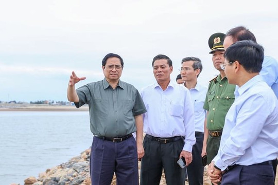 Thủ tướng Phạm Minh Chính: Việc xây dựng thêm các cảng sẽ góp phần giảm chi phí logistics