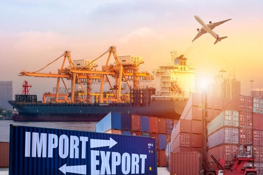 Logistics and import - export: "The battle" in the global competition