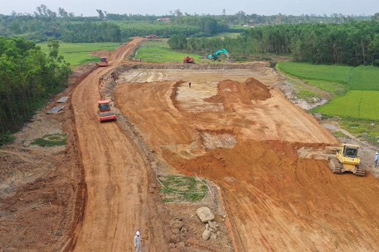 Về vụ việc dùng đất rừng tại thị xã Đức Phổ, tỉnh Quảng Ngãi làm đường công vụ thi công cao tốc Bắc – Nam