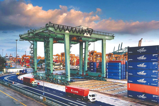 Make Vietnam a major logistics hub in the region and the world
