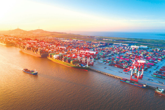 Đưa Việt Nam trở thành đầu mối logistics quan trọng trong khu vực và thế giới