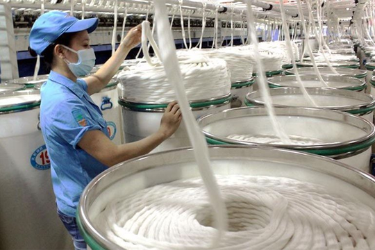 Hết quý III/2023, Việt Nam xuất khẩu 1,3 triệu tấn xơ sợi, thu về 3,2 tỷ USD 