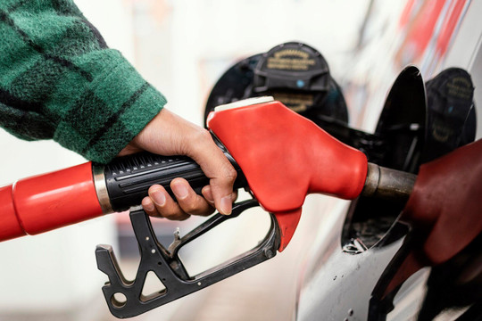 Giá dầu diesel tăng sau ba tuần