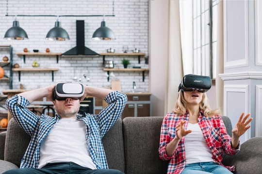 AR và VR: Công nghệ nào sẽ thống trị vào năm 2025?