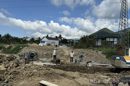 Khánh Hòa: Tỷ lệ giải ngân vốn đầu tư công của các cơ quan, đơn vị, địa phương phải đạt hoặc cao hơn 95%