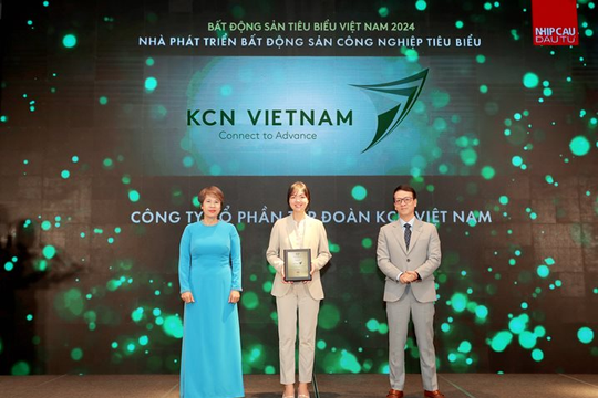 KCN Việt Nam nhận giải Nhà phát triển bất động sản công nghiệp tiêu biểu