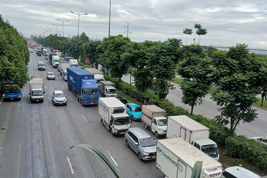 TPHCM tập trung tháo gỡ khó khăn, vướng mắc trong việc phát triển hạ tầng logistics