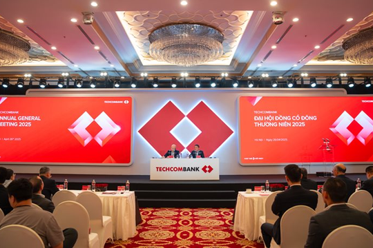 ĐHĐCĐ 2025: Techcombank hé lộ kế hoạch đẩy mạnh phát triển hệ sinh thái dựa trên công nghệ - dữ liệu trong kỷ nguyên mới