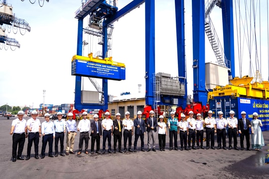 Tân Cảng Cát Lái tiếp nhận 4 cẩu RTG Hybrid góp phần hiện đại và xanh hóa cảng biển