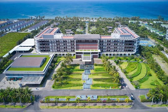 CEO Group và Accor ký kết hợp tác vận hành chuỗi khu nghỉ dưỡng Novotel tại Việt Nam