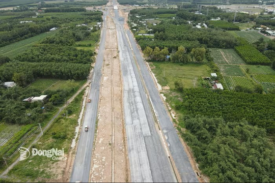 Đề xuất điều chuyển khối lượng thi công, đưa 2 dự án trọng điểm 'về đích'