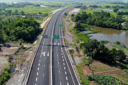 Triển khai Dự án đầu tư xây dựng đường bộ cao tốc Quy Nhơn - Pleiku 