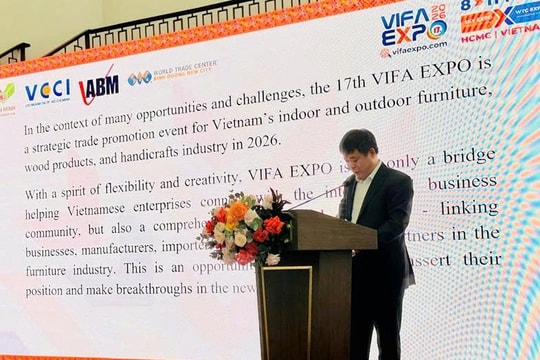 Xuất khẩu gỗ và đồ nội thất tiếp tục là điểm sáng