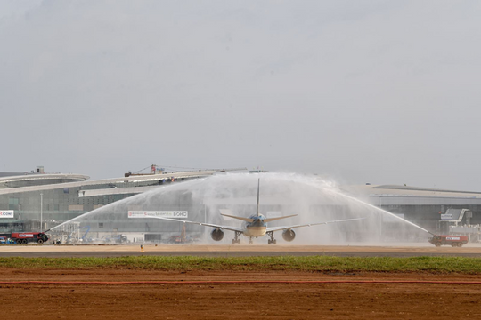 Sân bay Long Thành chính thức đón tàu bay thương mại đầu tiên