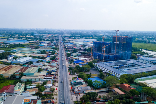 Tại sao trục QL1A vẫn là "mạch máu" sinh lời bền vững?