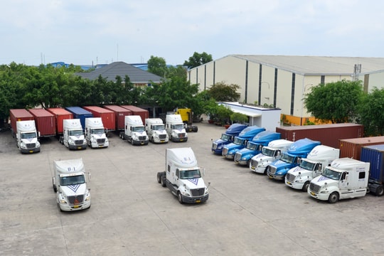 Fuel surcharges are not a bargaining problem, but a supply chain design problem