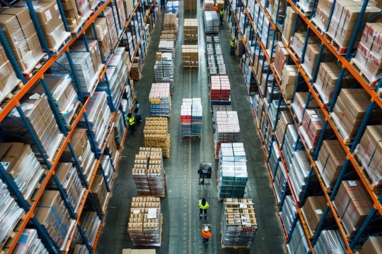 Express Logistics and Cross-Border E-Commerce