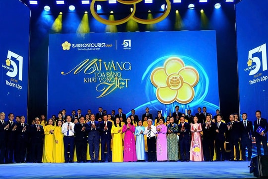 Saigontourist Group receives the first-class Labor order for the second time: A 50-year journey and a new phase of transformation