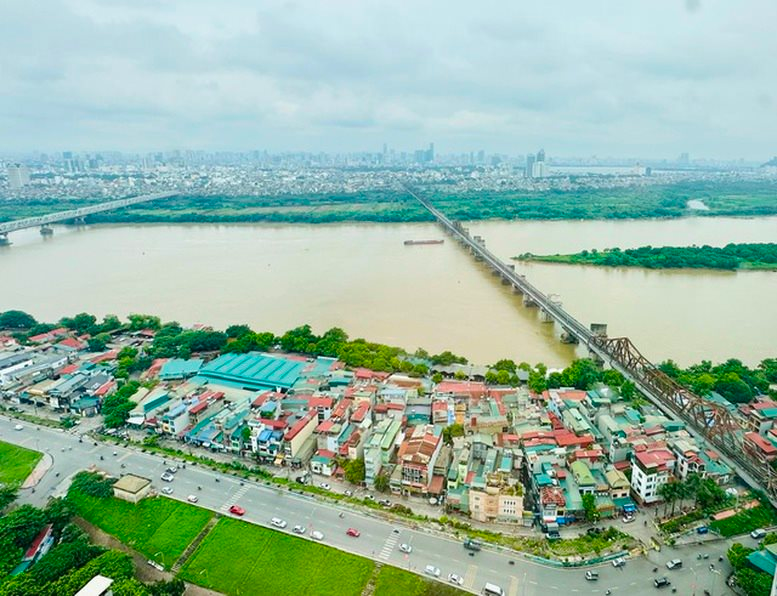 Chuyển biến về hạ tầng giao thông TP Hà Nội và TP Hồ Chí Minh