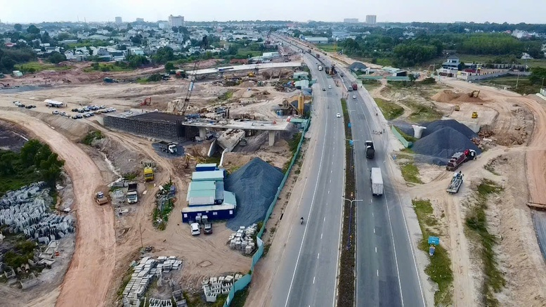 Tháo gỡ các khó khăn, vướng mắc liên quan đến các dự án giao thông trọng điểm