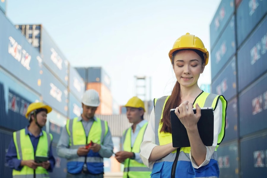 Vietnam’s Logistics Workforce under the “Double Shock” of Digitalisation and Green Logistics