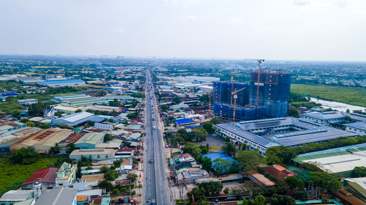 Tại sao trục QL1A vẫn là "mạch máu" sinh lời bền vững?