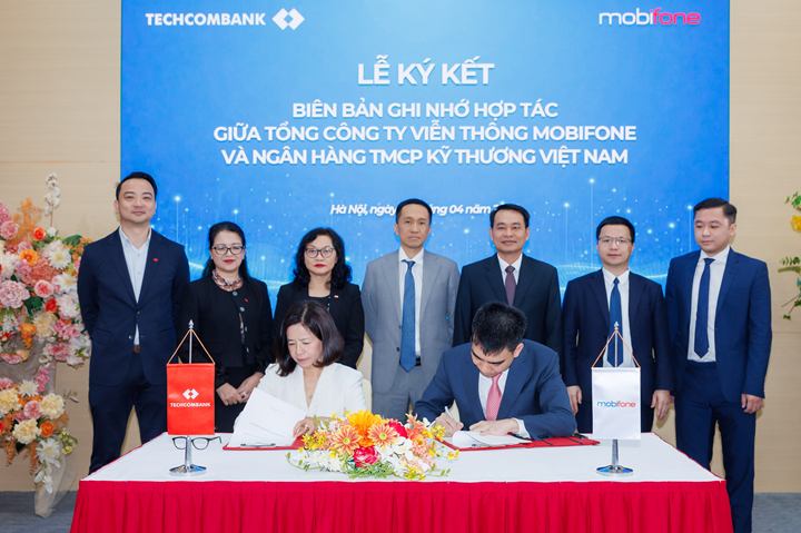 Mobifone và Techcombank ký kết hợp tác toàn diện