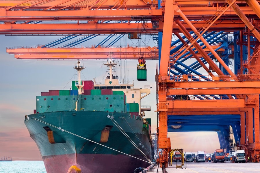  Nhiên liệu xanh cho tàu biển: ai trả hóa đơn?