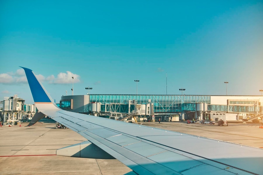 Sân bay không chỉ chở khách, mà còn chở năng lực cạnh tranh