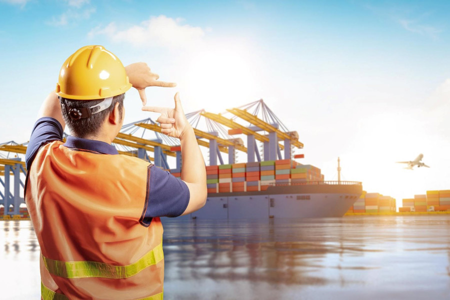 When Risk Moves from Sea to Land